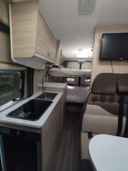 En venta Fiat CAMPER  FIAT / CI KYROS 5 ENTRY 140CV – 2022  Gris 2002 Asturias foto 6