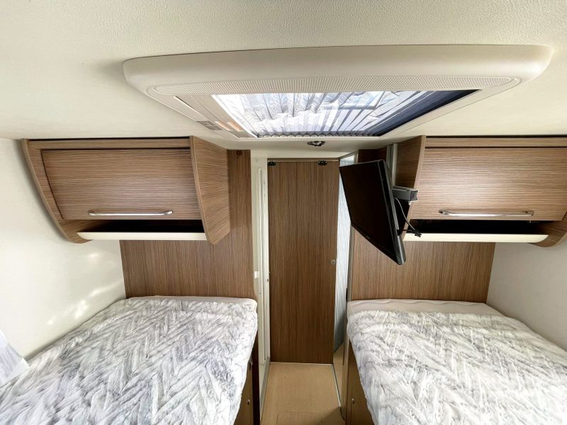En venta Itineo JB700 Blanco 2018 Murcia foto 18