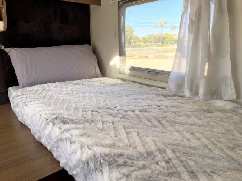 En venta Itineo JB700 Blanco 2018 Murcia foto 19