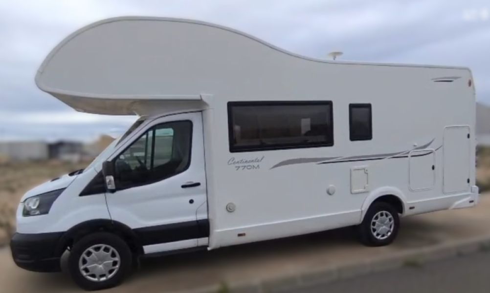 En venta CI International 700M Blanco 2021 Murcia foto 4