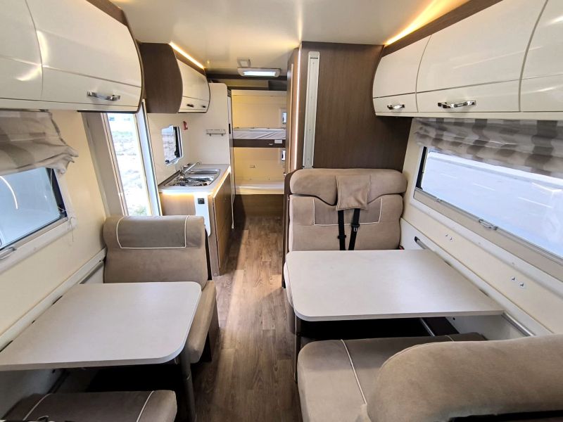 En venta CI International 700M Blanco 2021 Murcia foto 7
