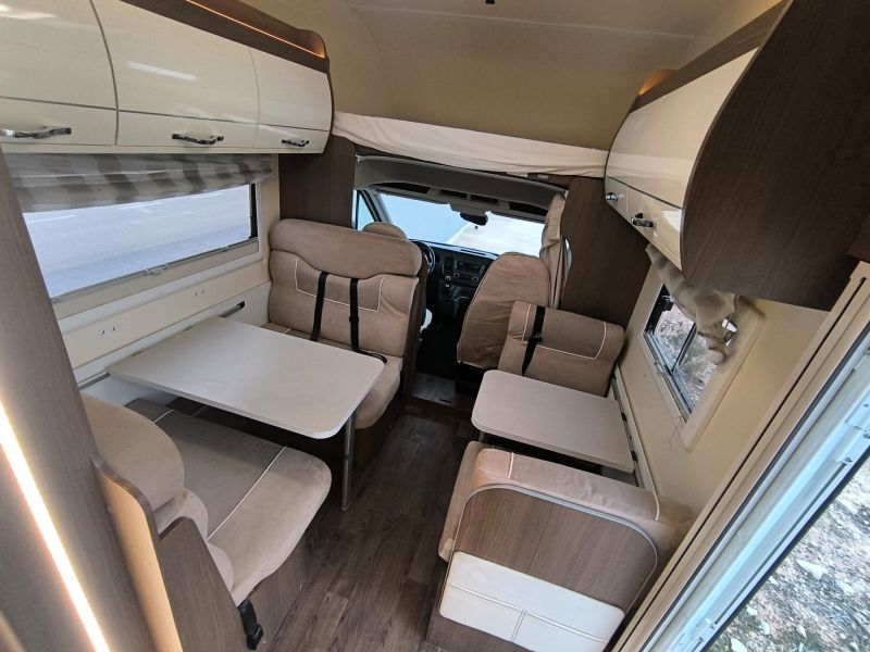 En venta CI International 700M Blanco 2021 Murcia foto 8