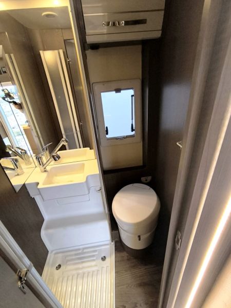 En venta CI International 700M Blanco 2021 Murcia foto 13