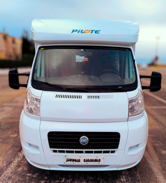 En venta Pilote P670XTP Blanco 2007 Murcia foto 2
