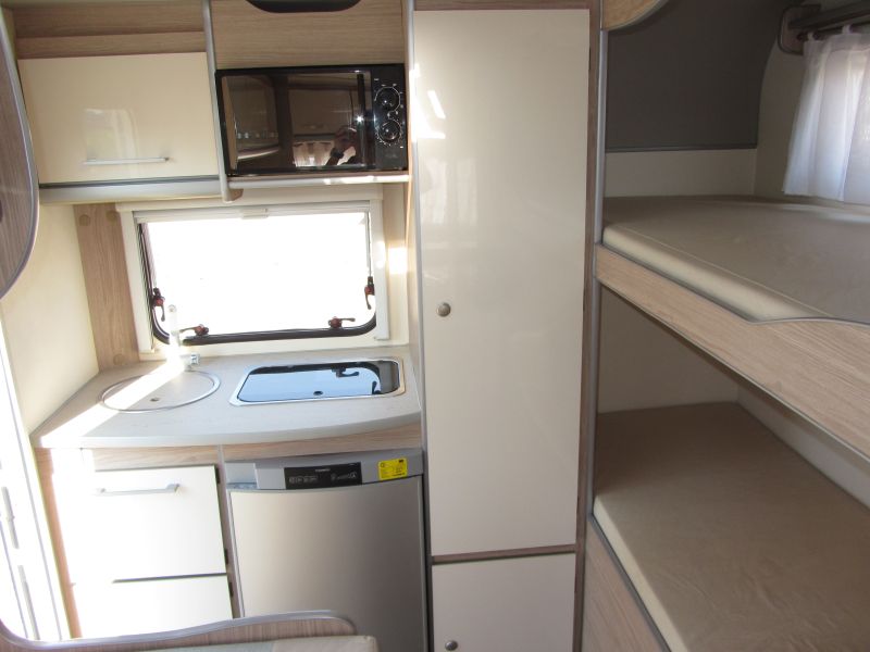 En venta Across SAFARI 430 CDL Blanco 2023 Sevilla foto 7