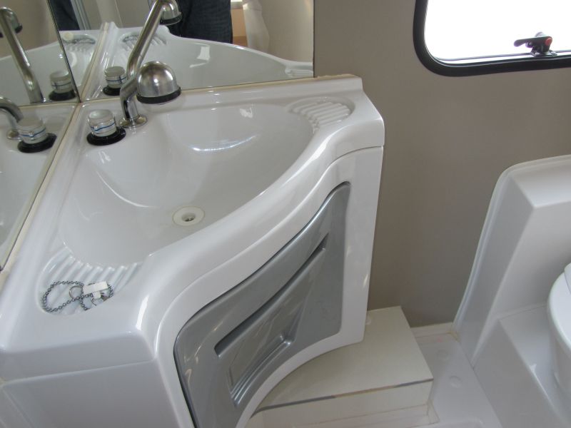 En venta Across SAFARI 430 CDL Blanco 2023 Sevilla foto 9
