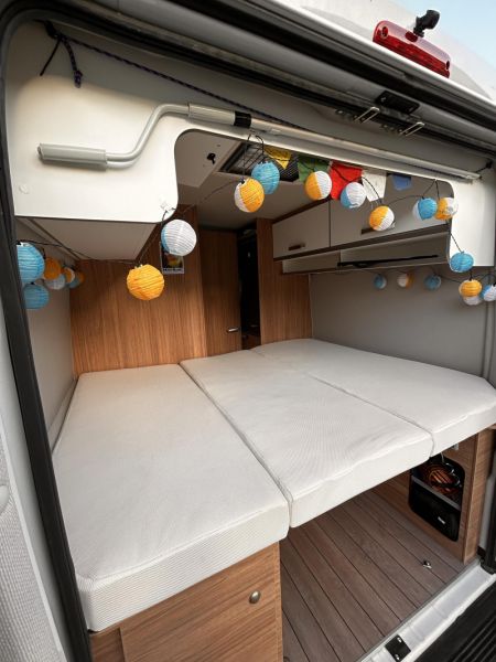 En venta Peugot WEINSBERG CARABUS MQ600 Blanco 2022 Barcelona foto 2