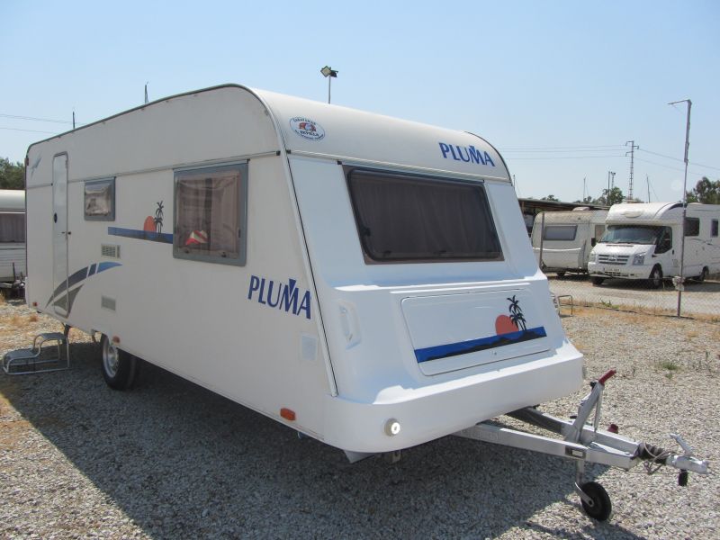 En venta P.L.A. PLUMA 560 Blanco 2004 Sevilla foto 1