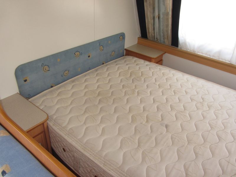 En venta P.L.A. PLUMA 560 Blanco 2004 Sevilla foto 5