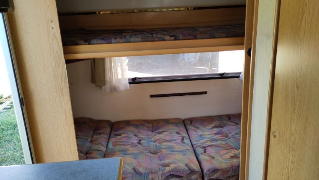 En venta Knaus Südwind 395 Beige 1994 Teruel foto 9