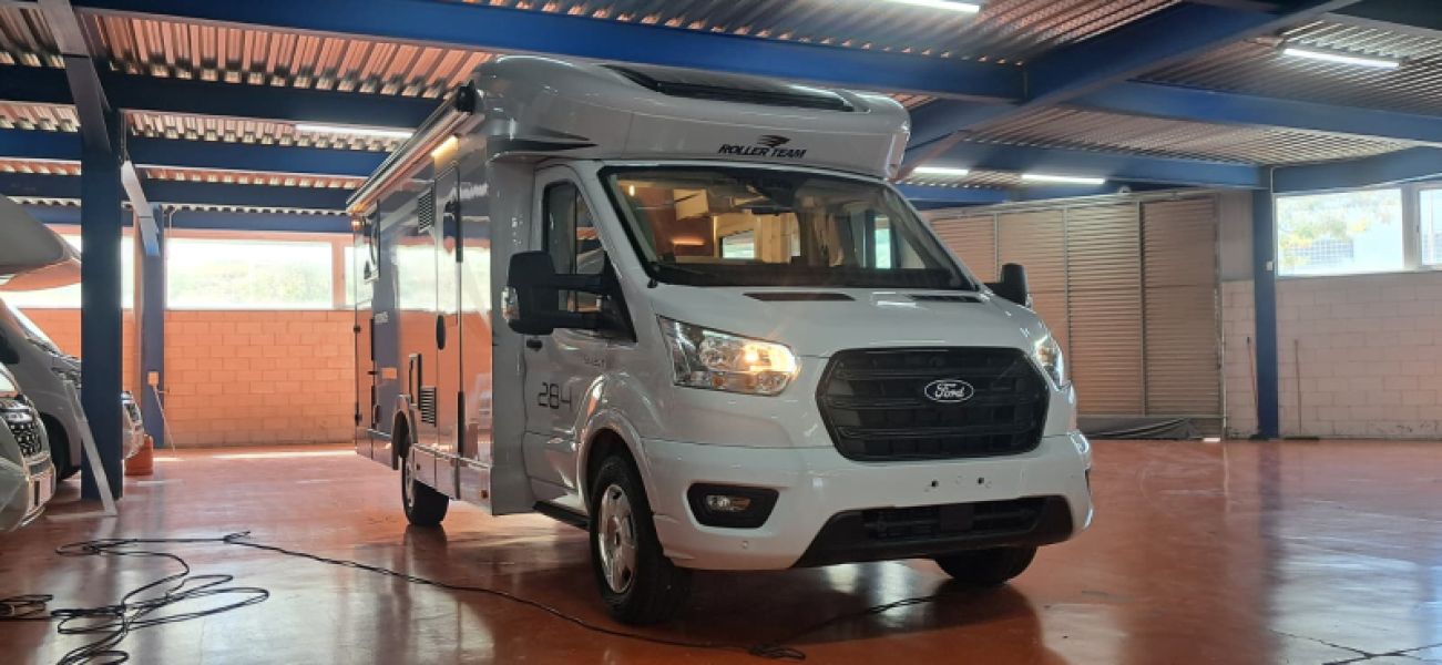 En venta Roller Team Roller Team Ford Kronos 284 TL Selekt Open Air 165 CV Automatic Blanco 2026 Barcelona foto 4