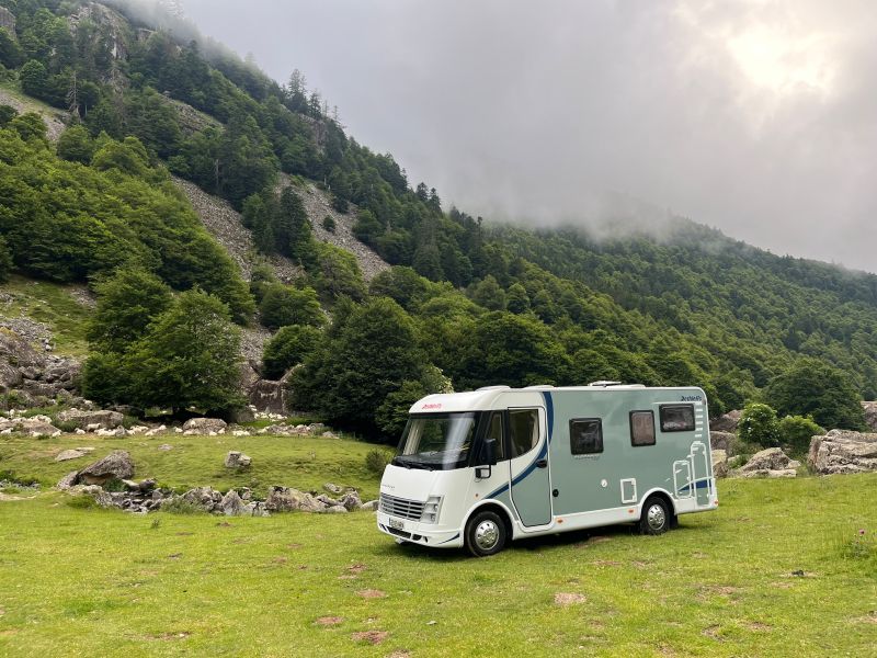 En venta Dethleffs Globebus Integral Azul 2008 Navarra foto 5