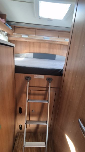 En venta Dethleffs Globebus Integral Azul 2008 Navarra foto 13