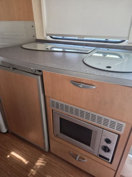 En venta Knaus Sudwing 500 FSK Blanco 2009 Valencia foto 9