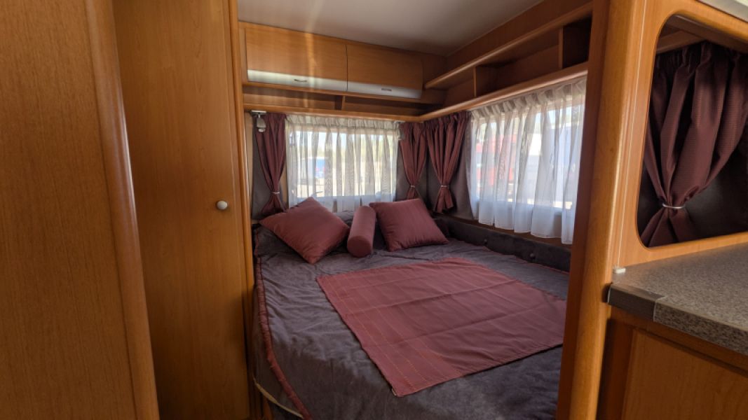 En venta Dethleffs Camper Lifestyle 450 DB  Gris 2006 Barcelona foto 6