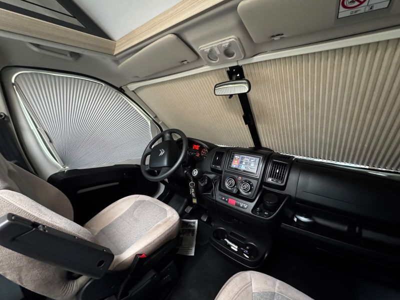 En venta Adria Twin Family 600 SP Axess 2021 Blanco 2020 Sevilla foto 3