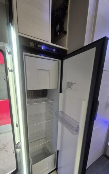 En venta Ford Challenger 337GA Graphite Premium Blanco 2020 Palencia foto 8