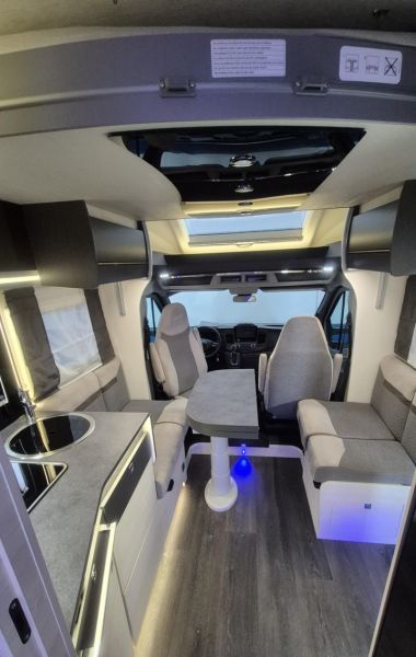 En venta Ford Challenger 337GA Graphite Premium Blanco 2020 Palencia foto 17