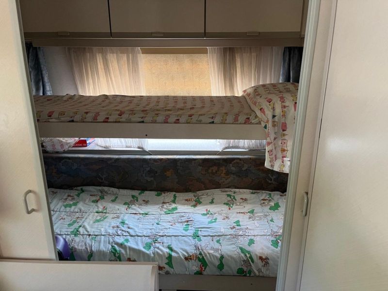 En venta Bürstner HOLIDAY 4300 1990 Barcelona foto 7