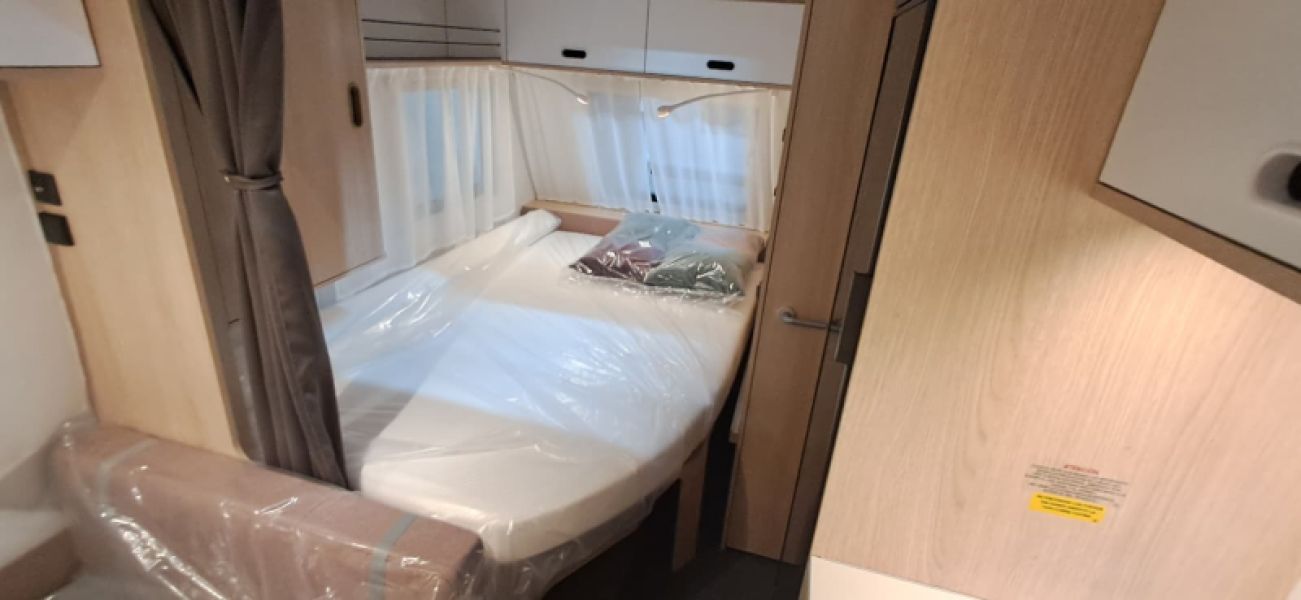 En venta Adria Adria Aviva 472 PK Blanco 2026 Barcelona foto 8
