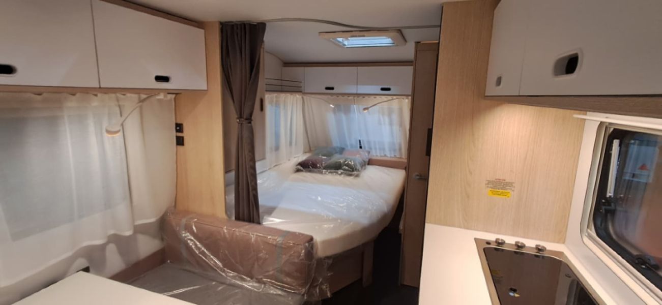 En venta Adria Adria Aviva 472 PK Blanco 2026 Barcelona foto 17