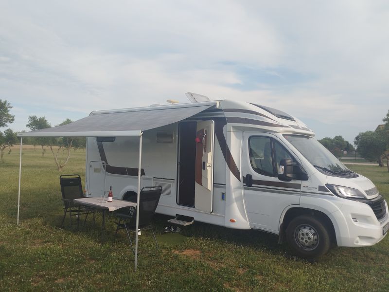 En venta Etrusco T6900DB Blanco 2017 Girona foto 2