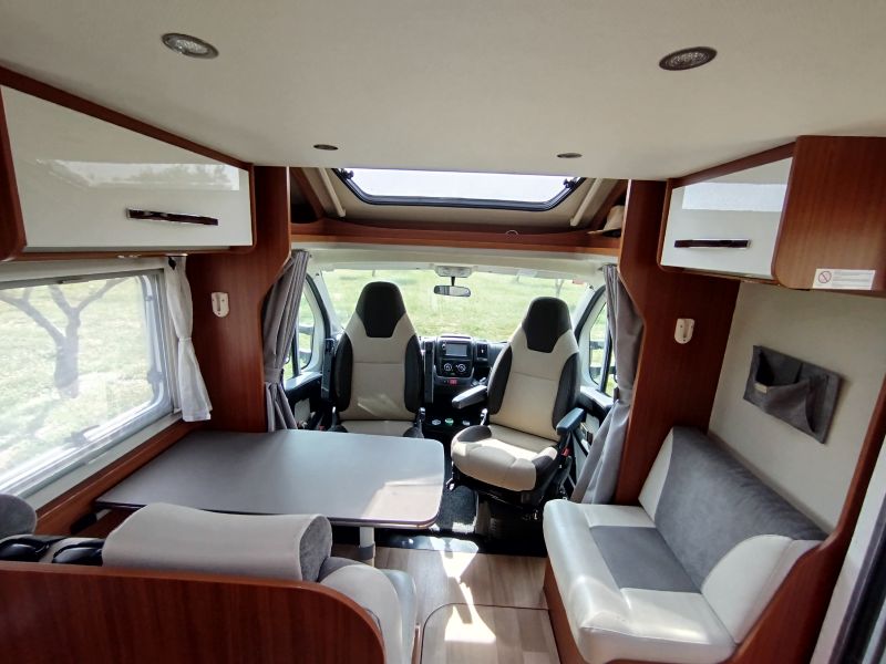 En venta Etrusco T6900DB Blanco 2017 Girona foto 5