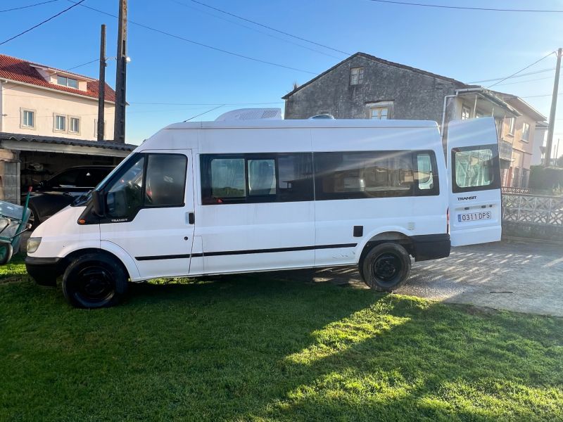 En venta Ford Transit Blanco 2005 A Coruña foto 1