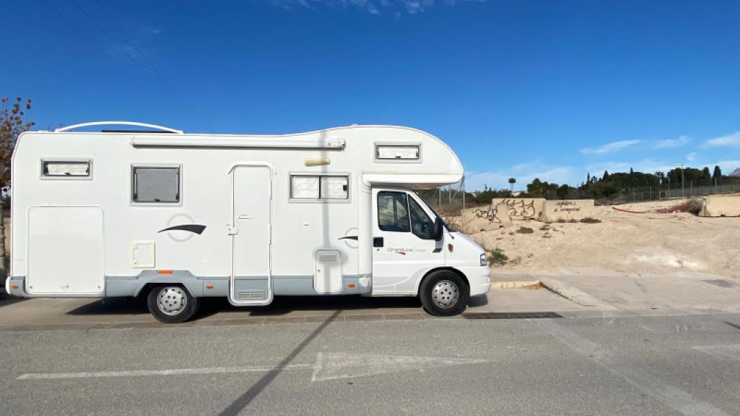 En venta Fiat Ducato Blanco 2006 Alicante foto 2