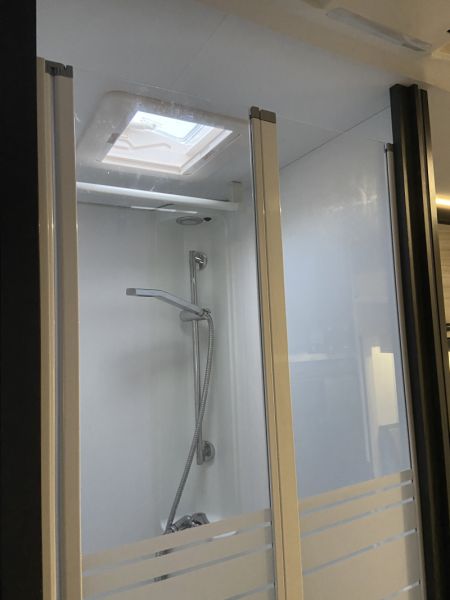 En venta Sun Living S75sl Blanco 2024 Pontevedra foto 10