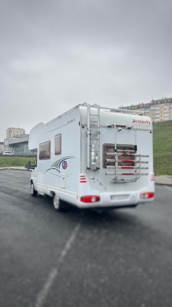 En venta Dethleffs Dethleffs Advantage Globetrotter A5881 Blanco 2005 A Coruña foto 3