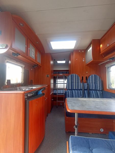 En venta Dethleffs Dethleffs Advantage Globetrotter A5881 Blanco 2005 A Coruña foto 5