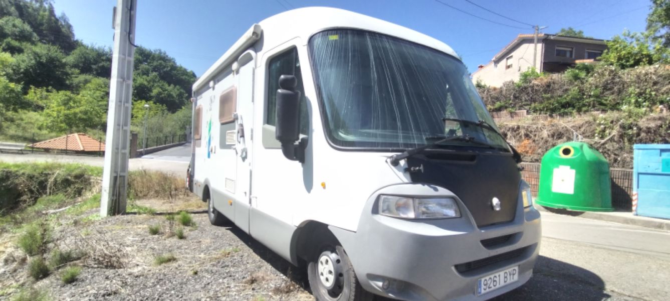 En venta Knaus Fiat Ducato travel liner Blanco 2002 Cantabria foto 1