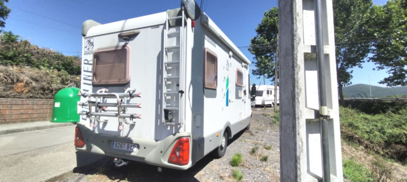 En venta Knaus Fiat Ducato travel liner Blanco 2002 Cantabria foto 4