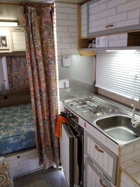 En venta Adria Vimara  Blanco 1992 Alicante foto 3