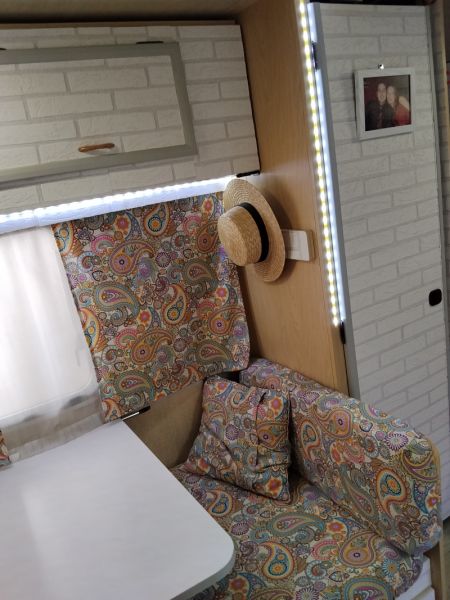 En venta Adria Vimara  Blanco 1992 Alicante foto 5