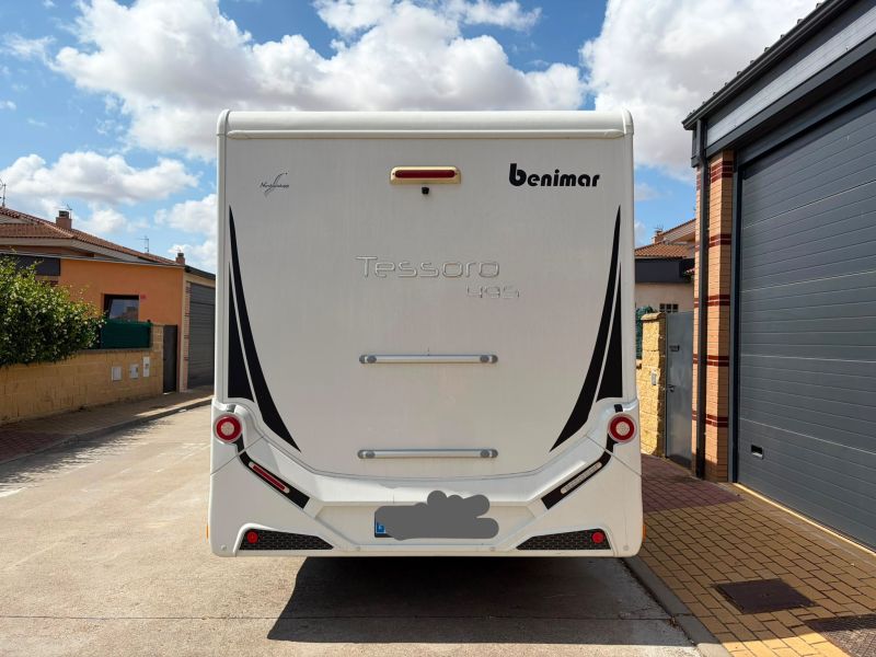 En venta Benimar BENIMAR TESSORO 495 NORTHAUTOKAPP FORD TRANSIT 170 CV - AUTOMATIC  Gris 2020 Zamora foto 3