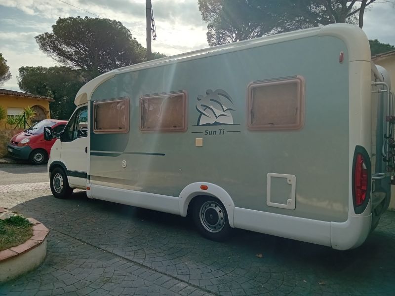 En venta Knaus R06 Gris 2007 Girona foto 1