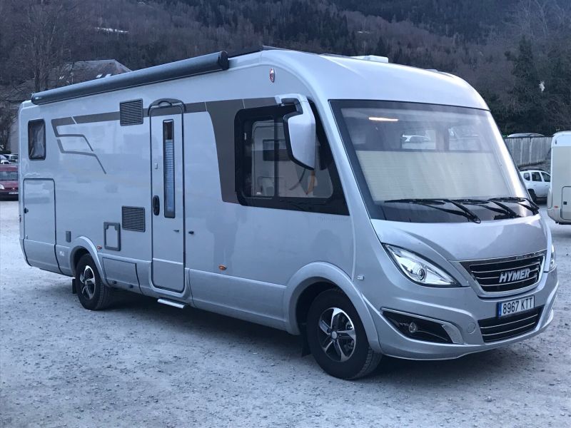 En venta Hymer / Eriba / Hymercar HYMER CLASE B-SL 704 Gris 2019 Madrid foto 1