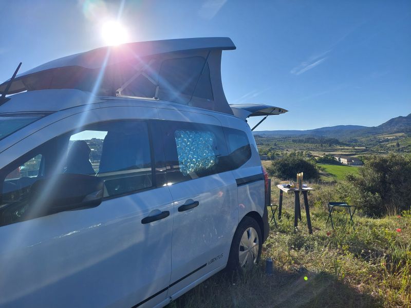 En venta Nissan CAMPER Townstar Ventus Luxury Blanco 2025 Tarragona foto 1