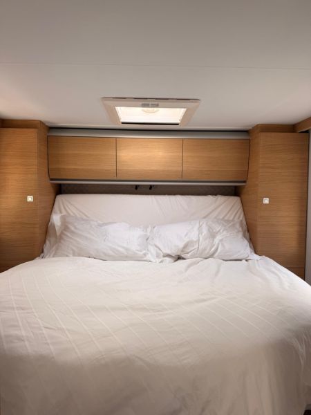 En venta Adria Matrix  650 DC 60Y LUXE Gris 2026 Pontevedra foto 10