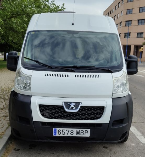 En venta Peugot Boxer L2H2 Blanco 2013 Madrid foto 4