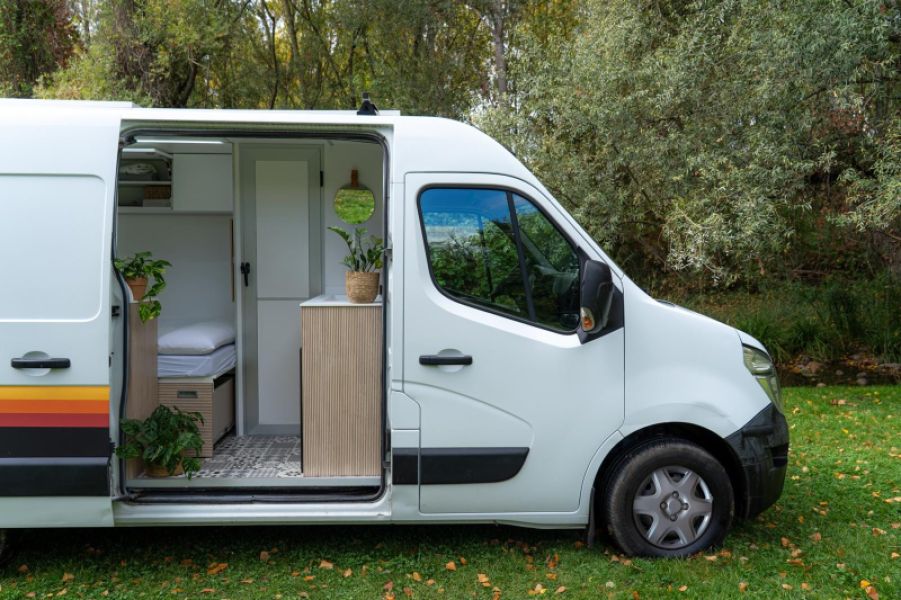 En venta Nissan  NV400 Blanco 2017 La Rioja foto 1