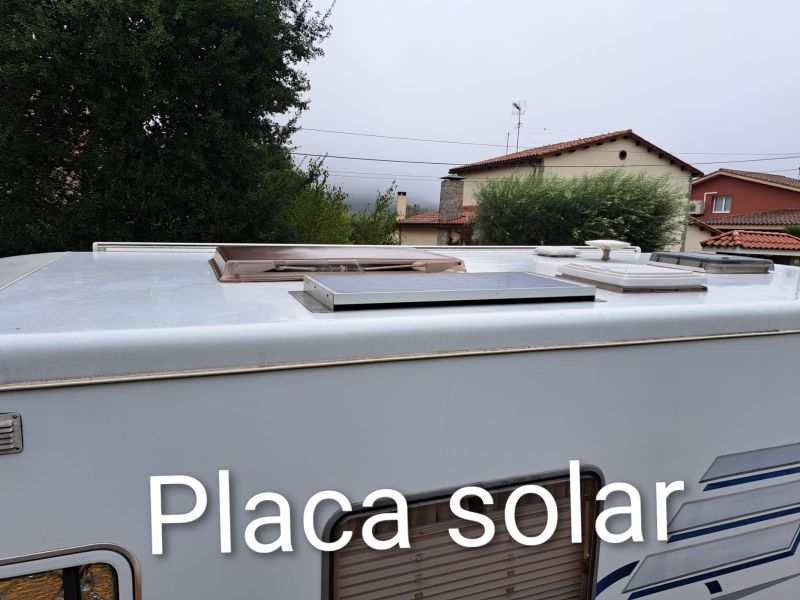 En venta Hymer / Eriba / Hymercar BM630 Blanco 2004 Barcelona foto 3