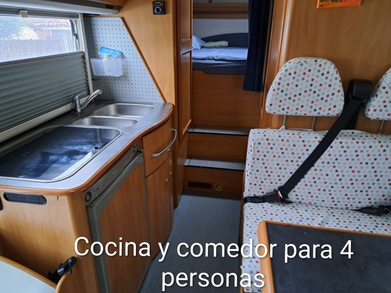 En venta Hymer / Eriba / Hymercar BM630 Blanco 2004 Barcelona foto 9