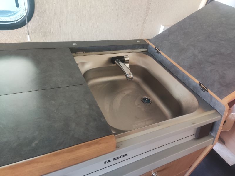 En venta Adria AD430DK Blanco 2001 Pontevedra foto 3