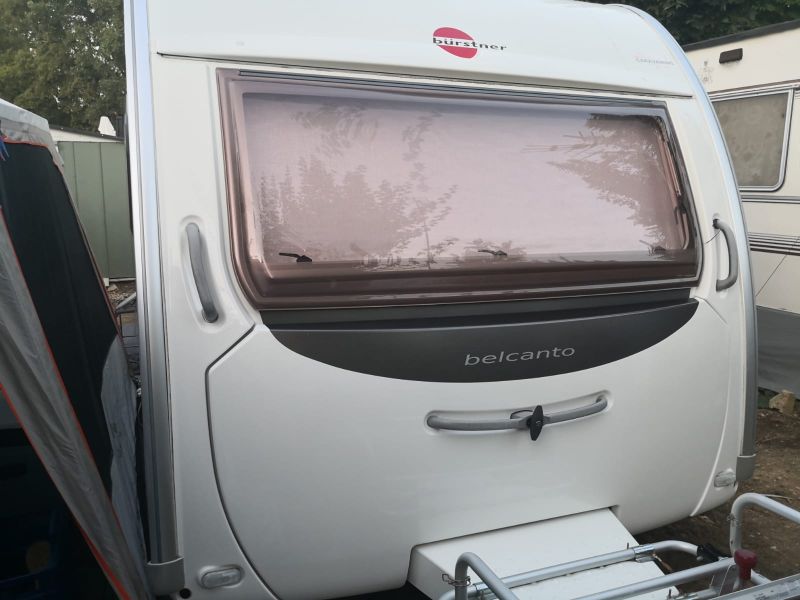En venta Bürstner Belcanto 500 TK Blanco 2006 Madrid foto 3