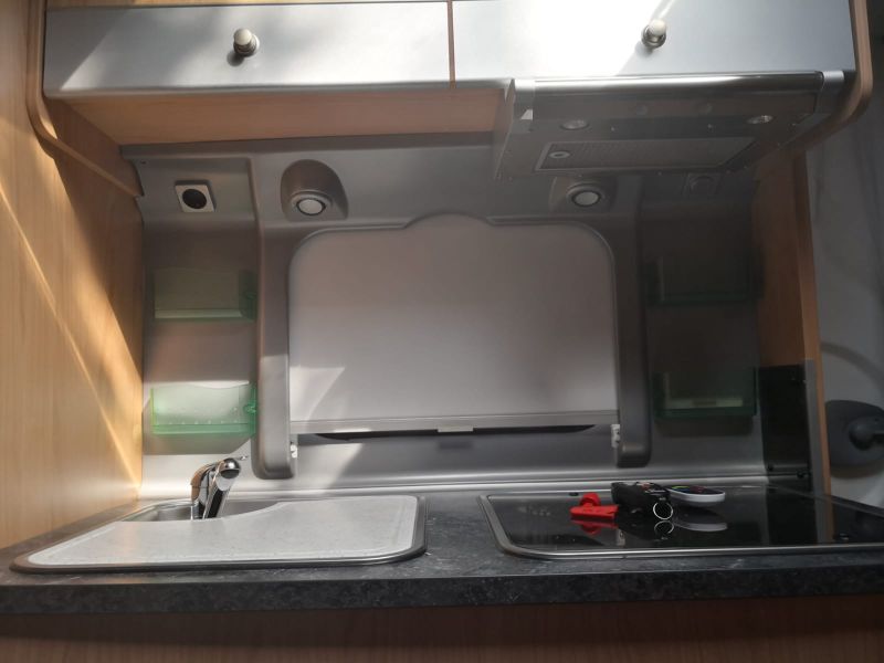En venta Bürstner Belcanto 500 TK Blanco 2006 Madrid foto 7