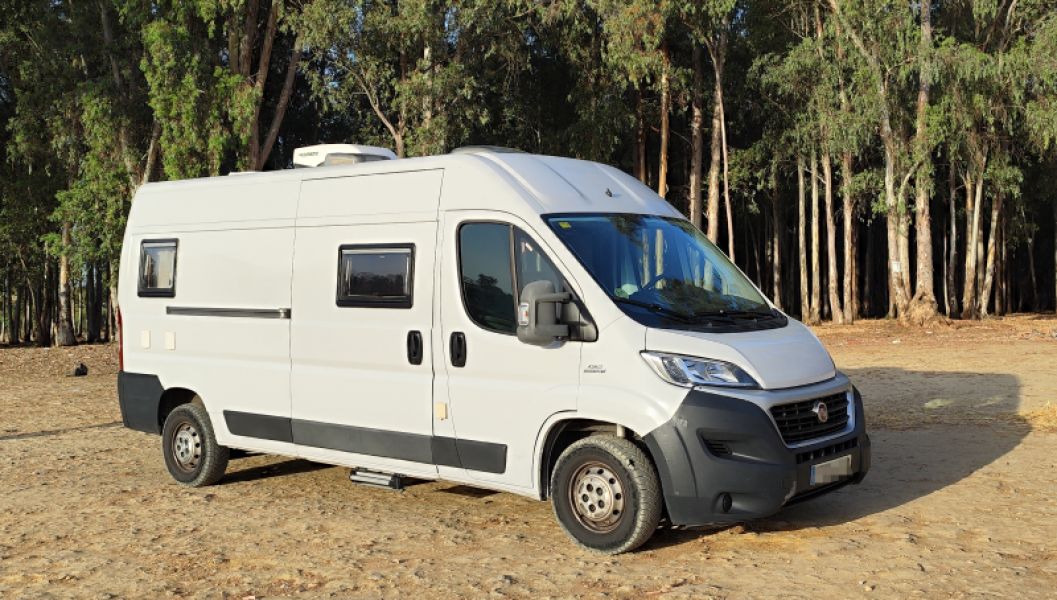 En venta Fiat ducato Blanco 2015 Sevilla foto 1