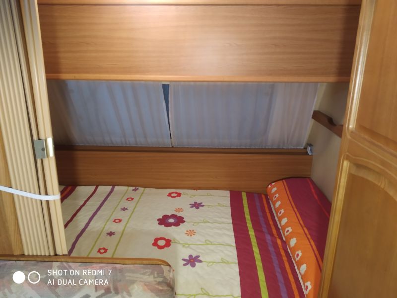 En venta Moncayo OLIMPIA 430 SERIE ORO Blanco 1993 Cantabria foto 3